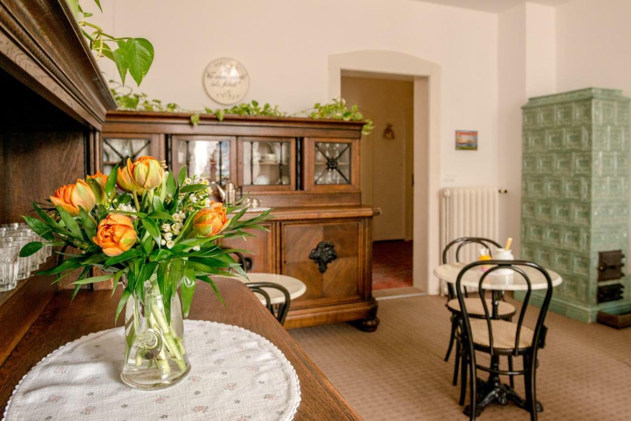 Hotel-Pension Heimburg バート・エルスター エクステリア 写真